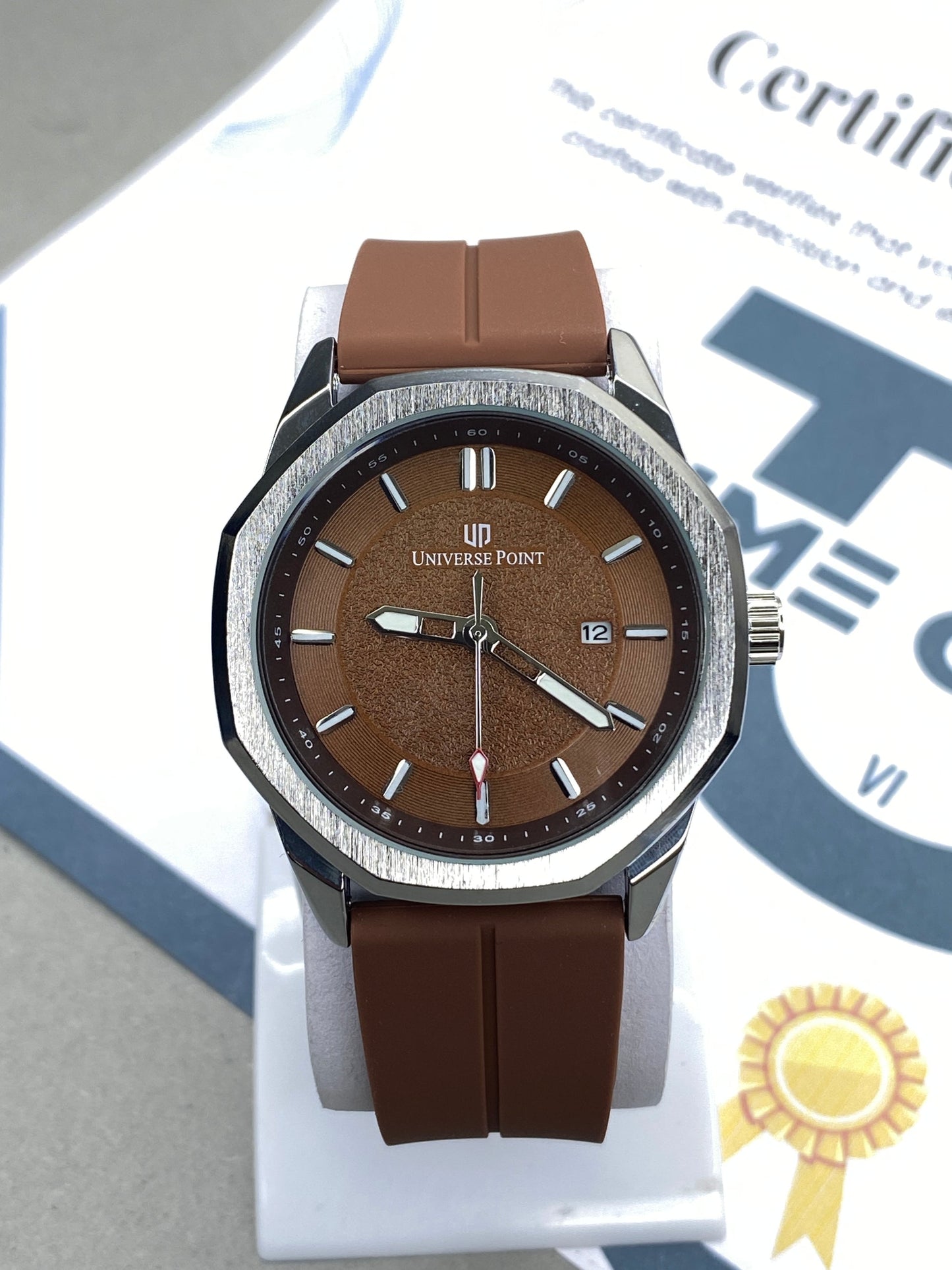 Affordable Luxury Silicone Rubber & Magnetic Lock Straps Watch